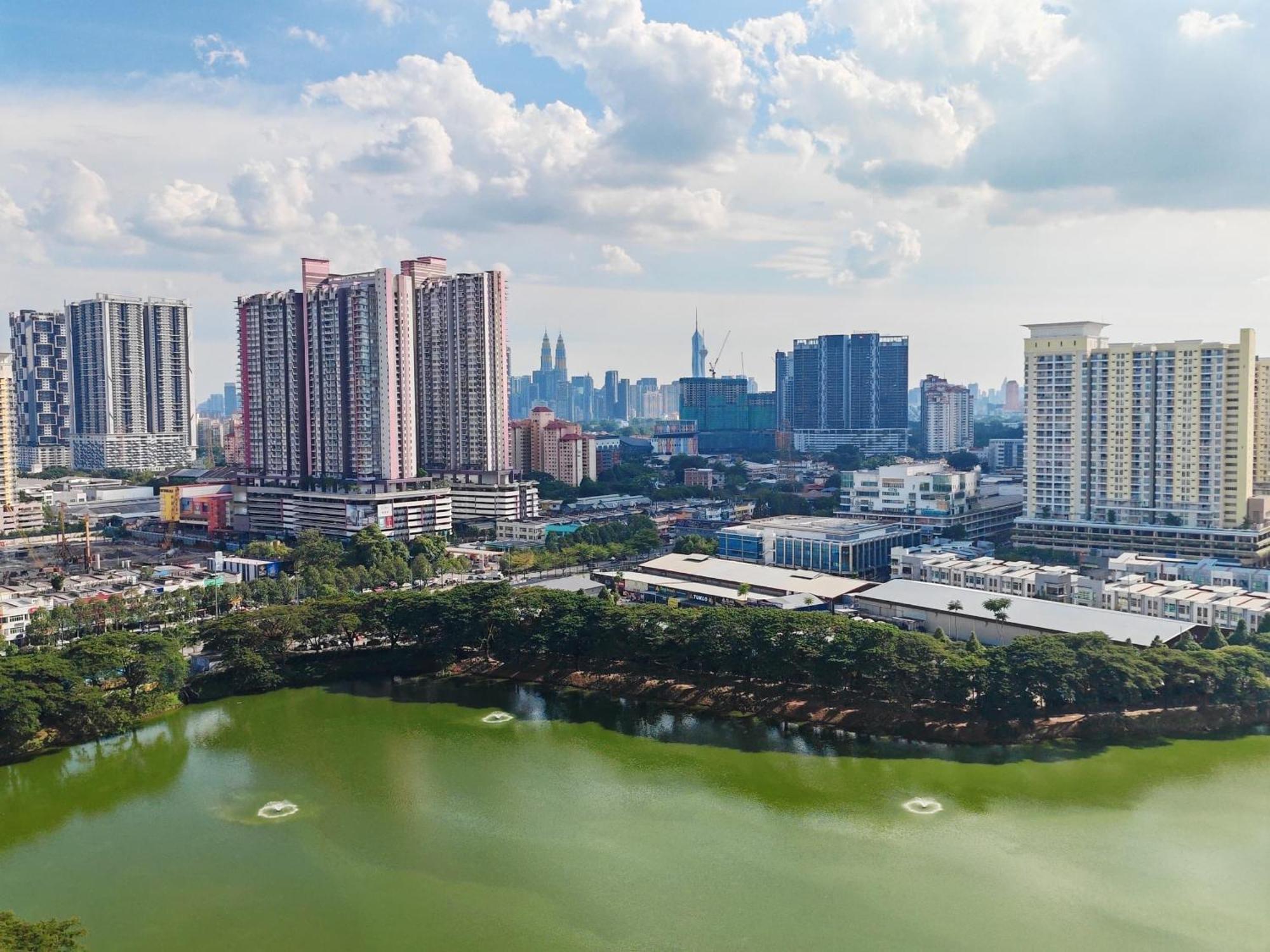 Klcc Lakeview At Setapak 1-5pax * Kuala Lumpur